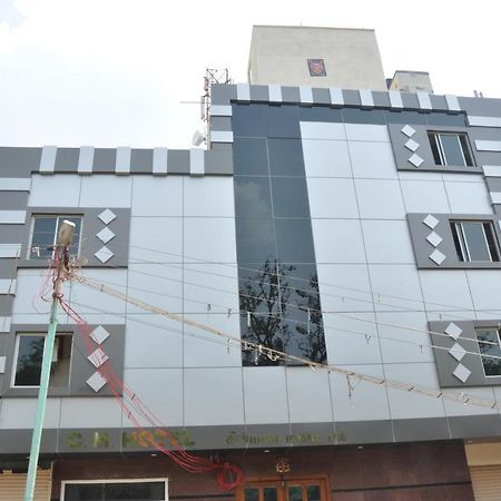 C M Hotel Dharmapuri Zewnętrze zdjęcie
