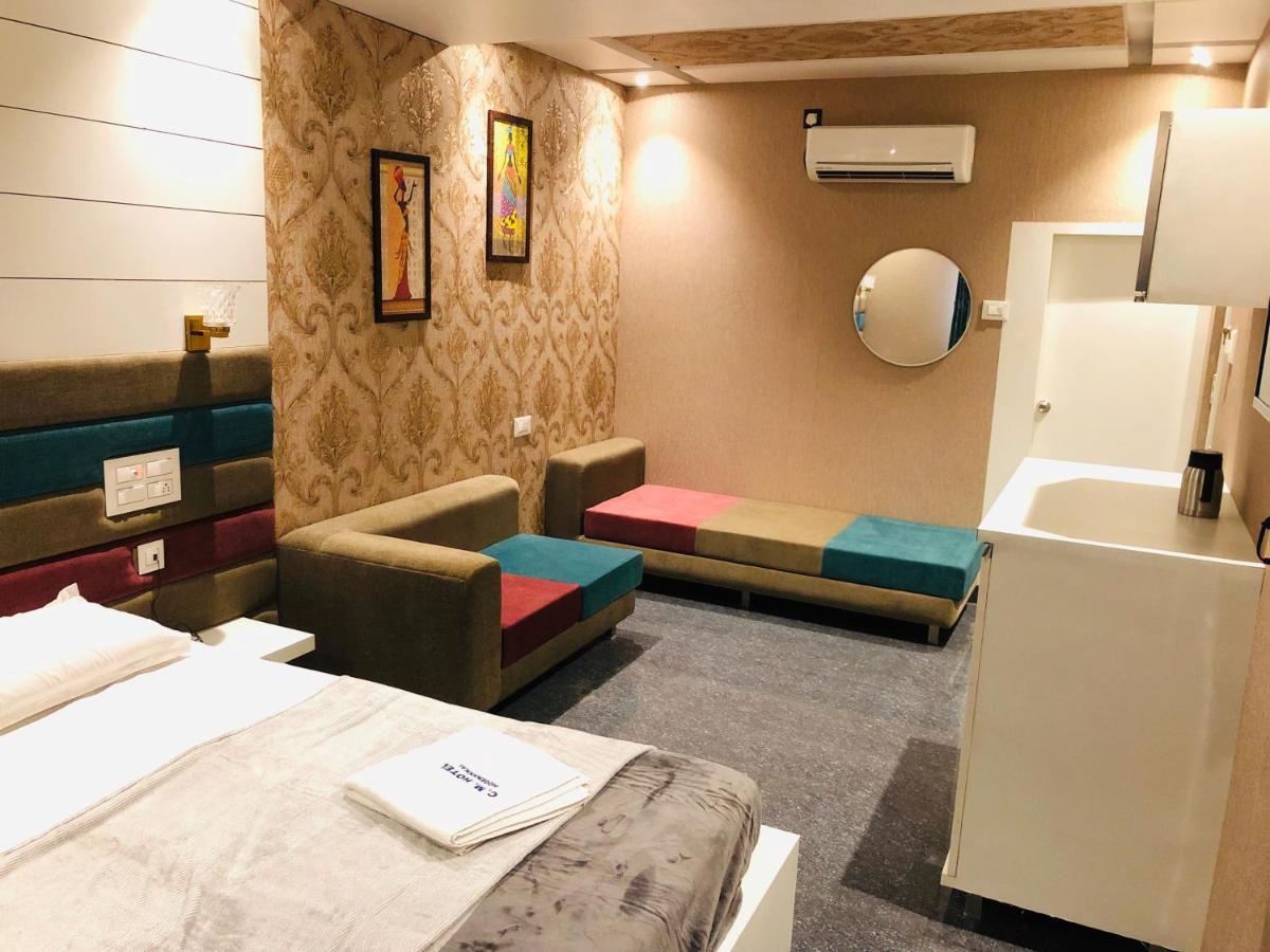 C M Hotel Dharmapuri Zewnętrze zdjęcie