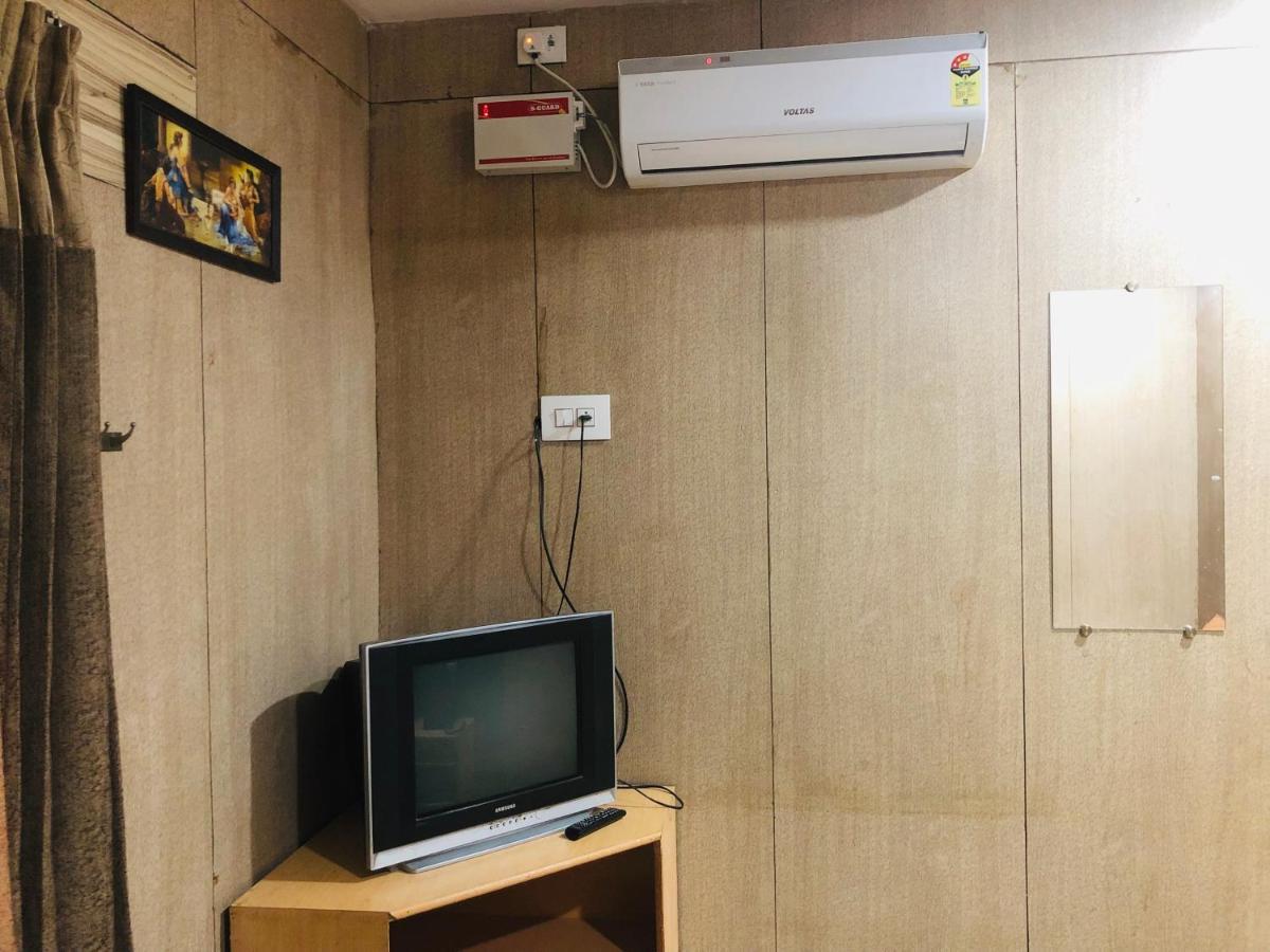 C M Hotel Dharmapuri Zewnętrze zdjęcie