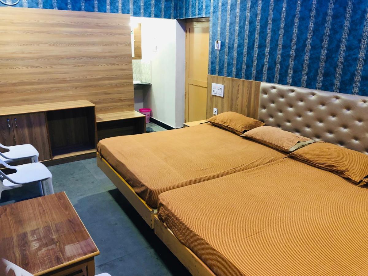 C M Hotel Dharmapuri Zewnętrze zdjęcie