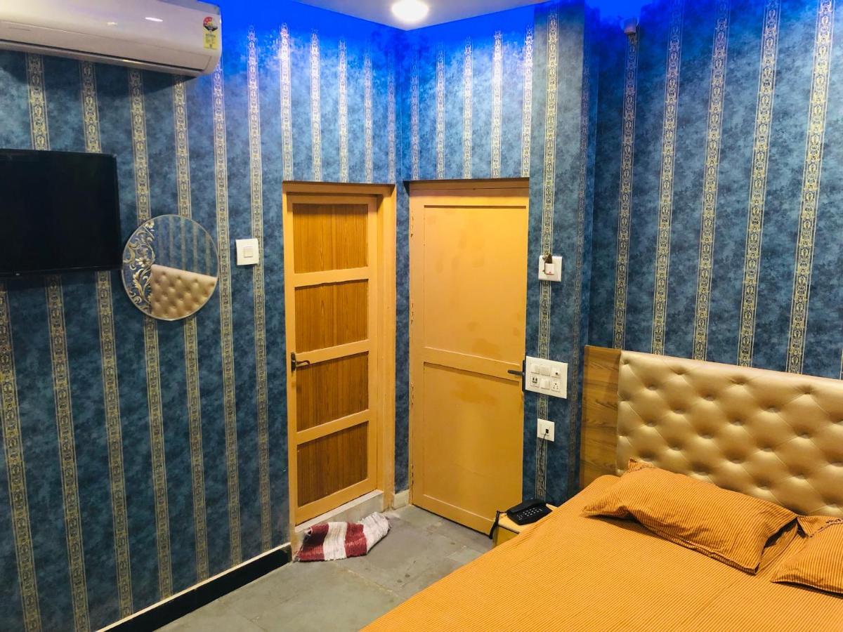 C M Hotel Dharmapuri Zewnętrze zdjęcie